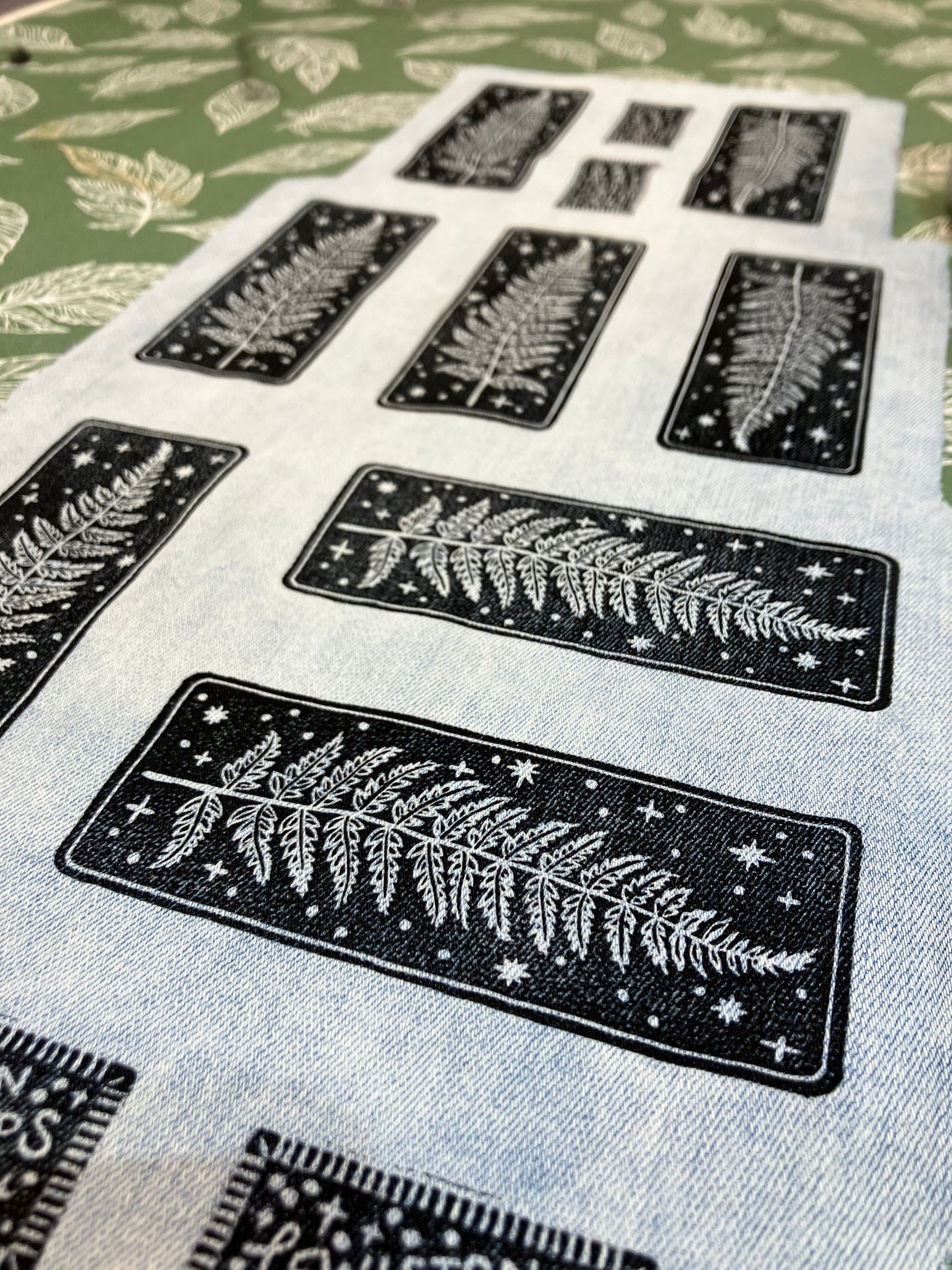 Fern & Stars Patch Beanie - Ivory Tweed